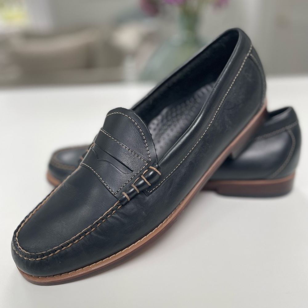 Bass Men's Black Leather Weejuns Penny
Loafers Size 10.5 D EUC Like New!